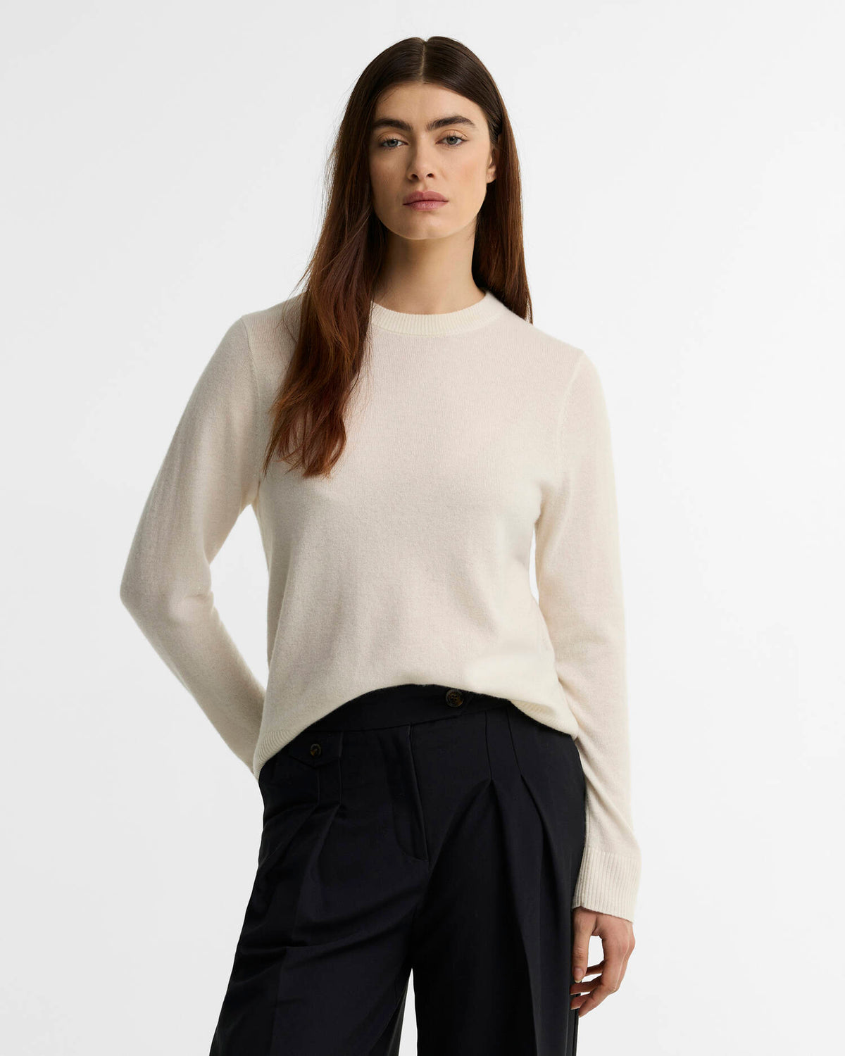 Barbour Penwood Cashmere Crew Neck Jumper in Ecru