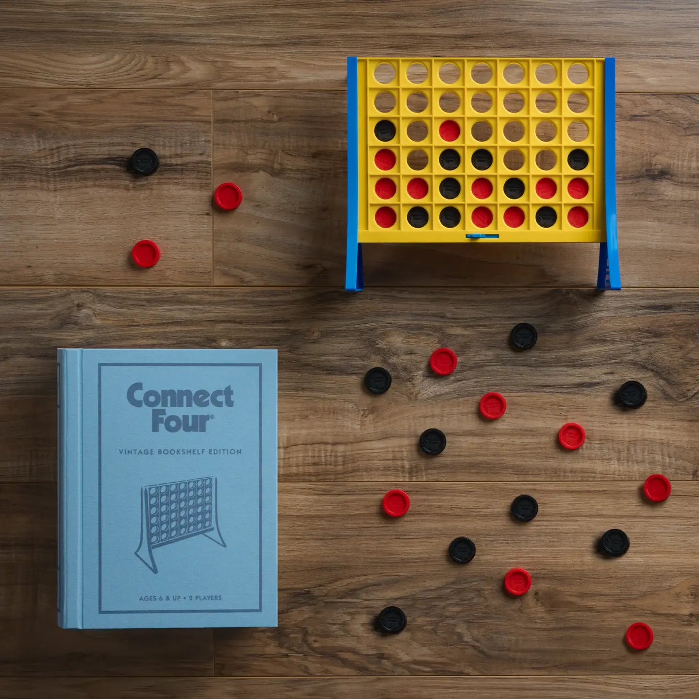 Vintage Bookshelf Game - Connect 4