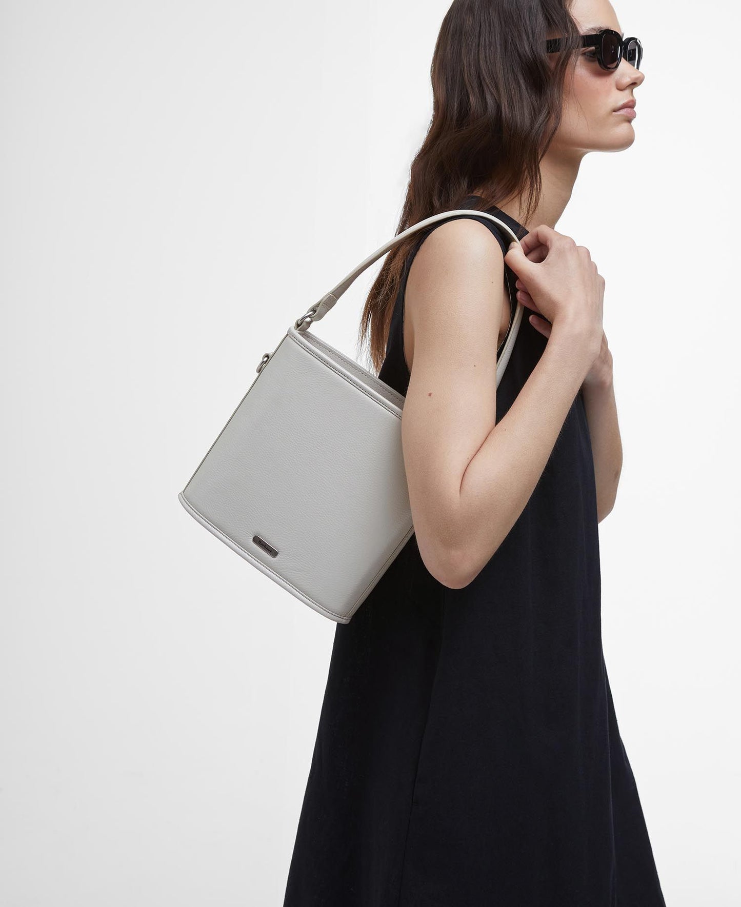 Barbour Laire Leather Bucket Bag - Light Sand
