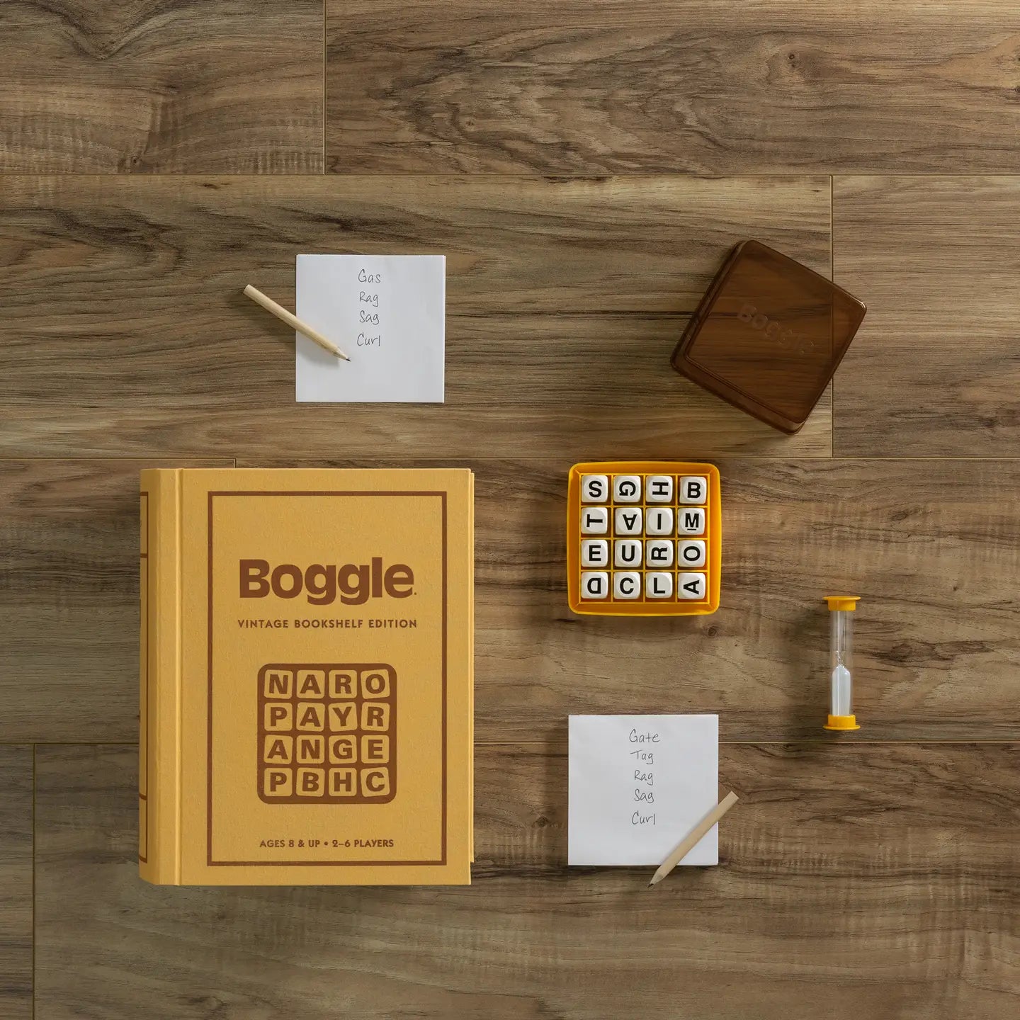 Vintage Bookshelf Game - Boggle