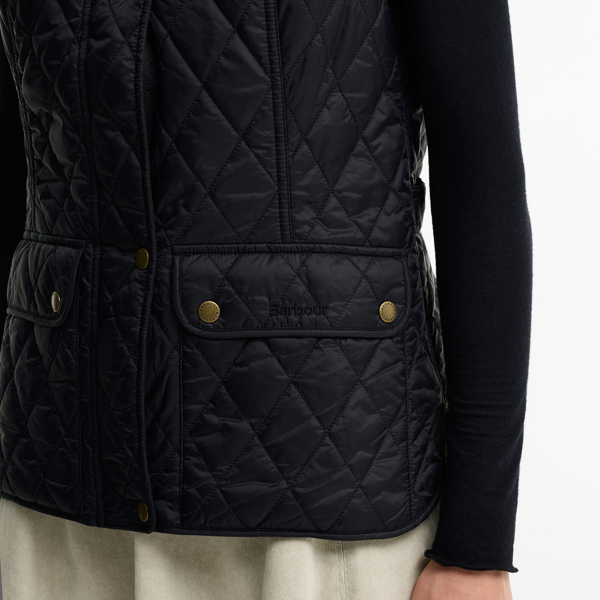 Barbour Otterburn Gilet in Classic Black, image 5