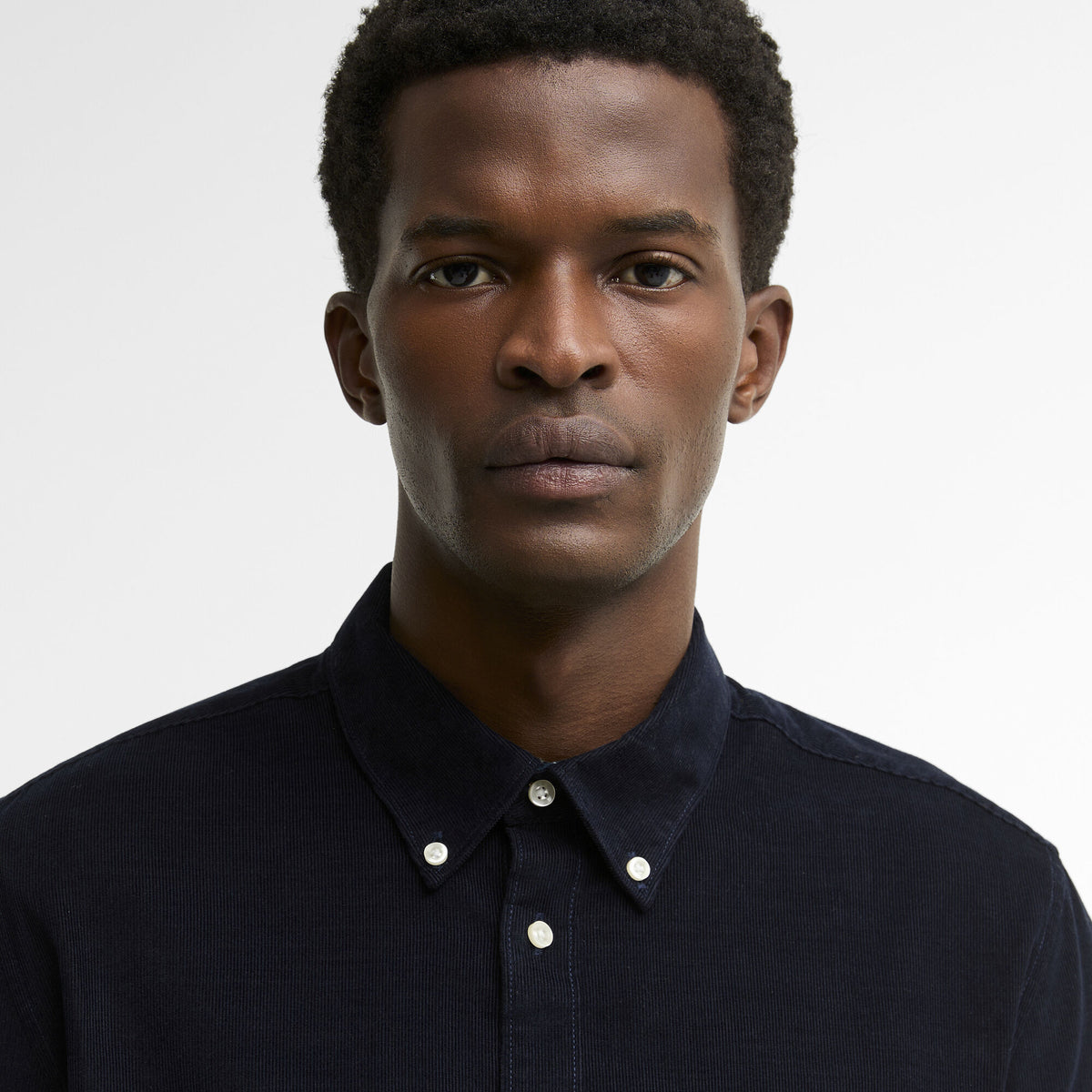 Barbour Ramsey Tailored Long-Sleeved Shirt in Classic Navy, image 3