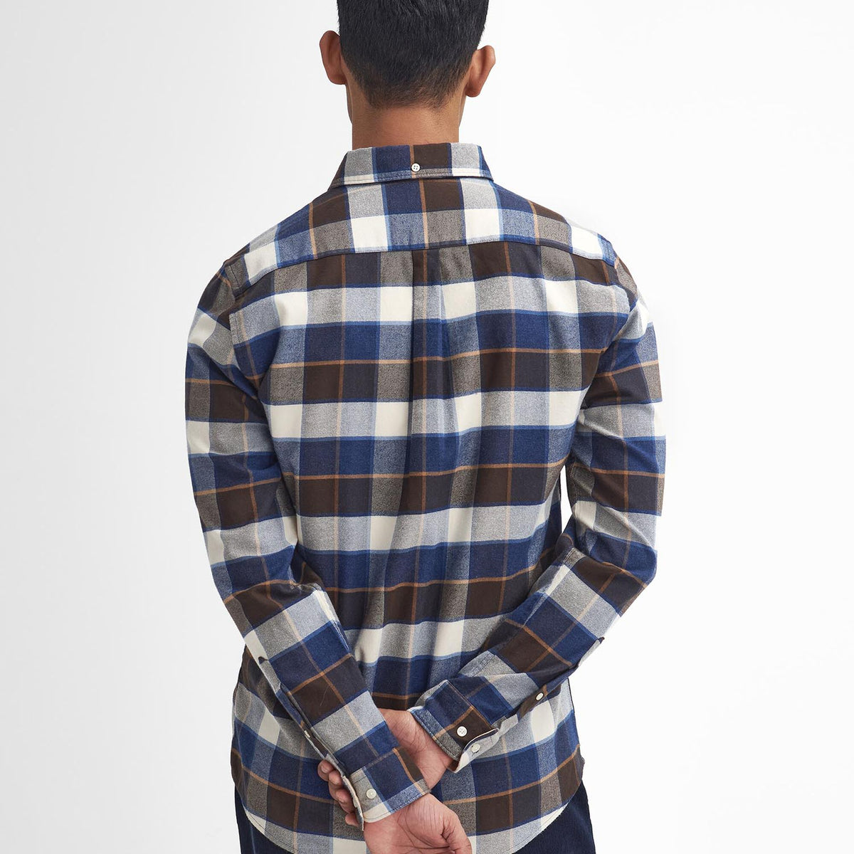 Barbour Valley Tailored Long-Sleeved Shirt in Ecru, image 3